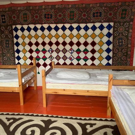 Naryn Guest House Exterior photo