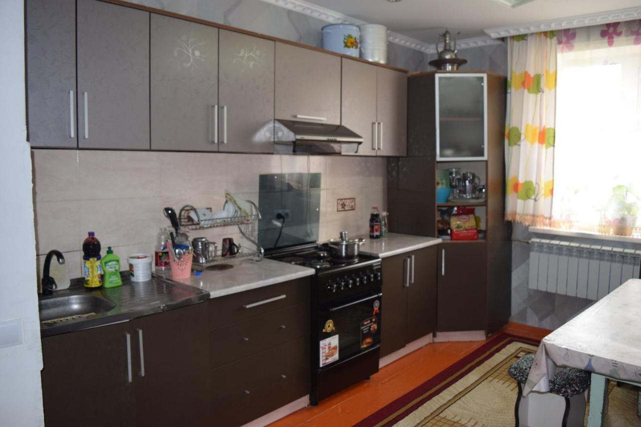 Naryn Guest House Exterior photo