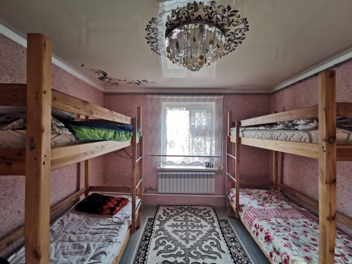 Naryn Guest House Exterior photo