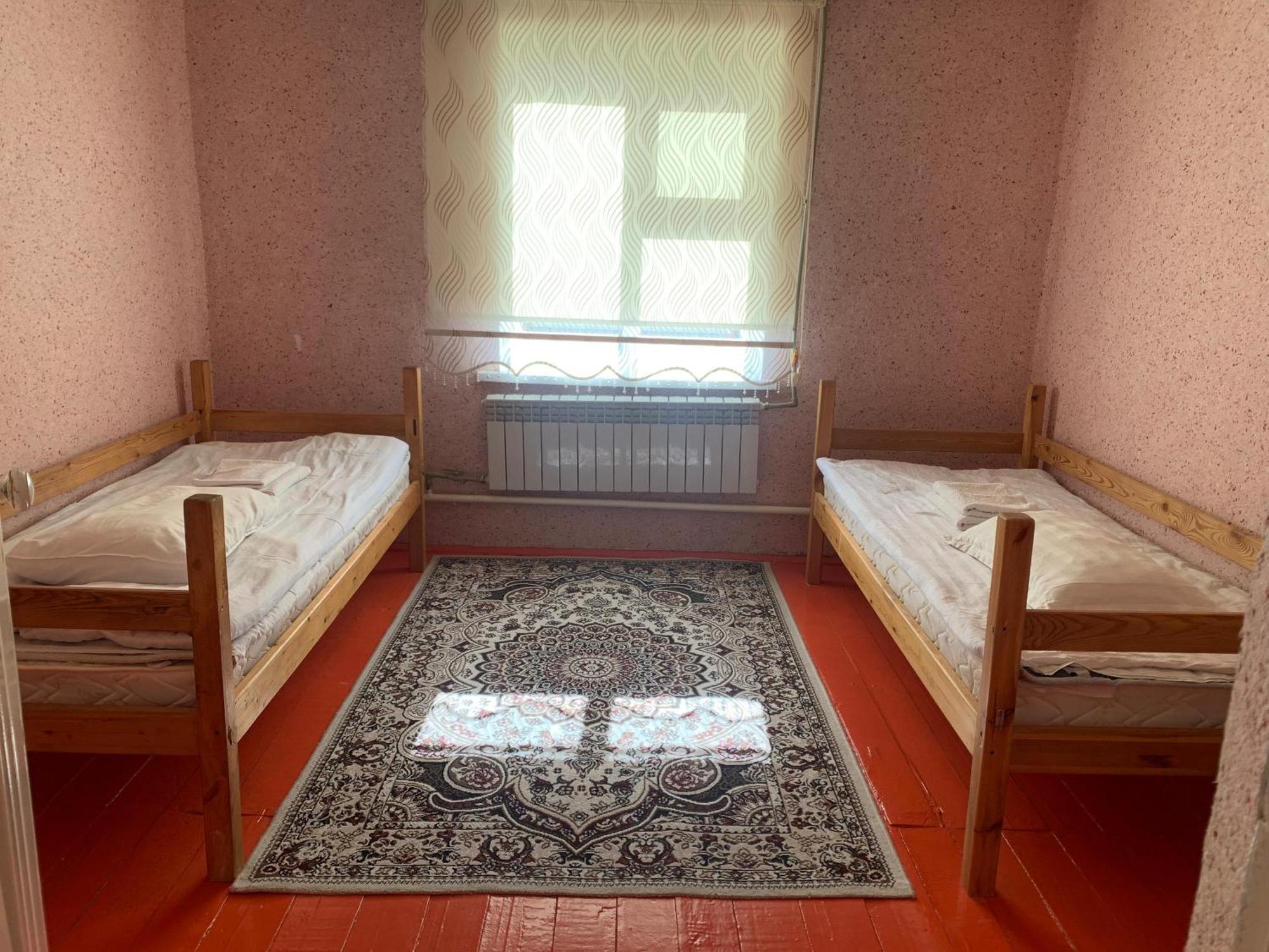 Naryn Guest House Exterior photo